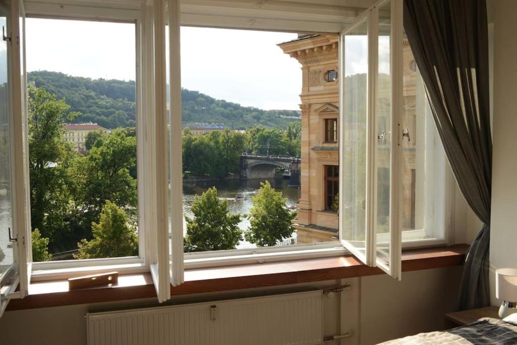 Fabulous River View Studio In The Heart Of Prag Exterior foto